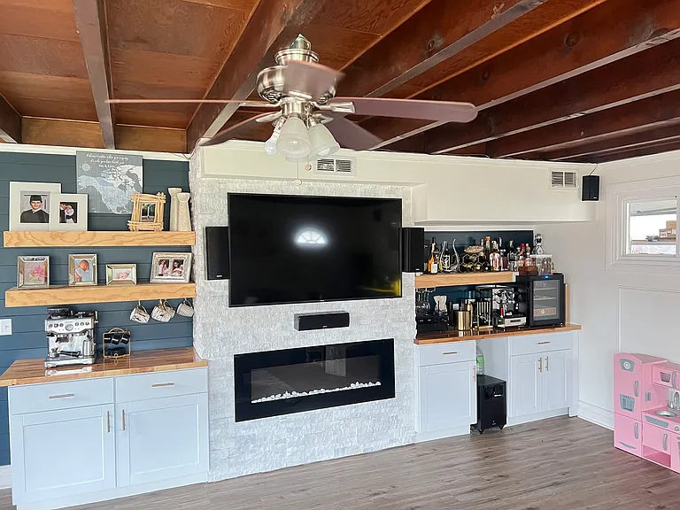 1737 N 73rd Ct — Photo 5