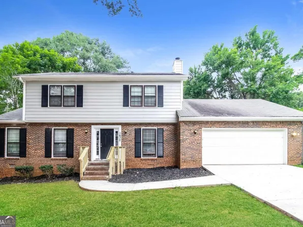 1432 Fieldgreen Overlook, Stone Mountain, GA 30088