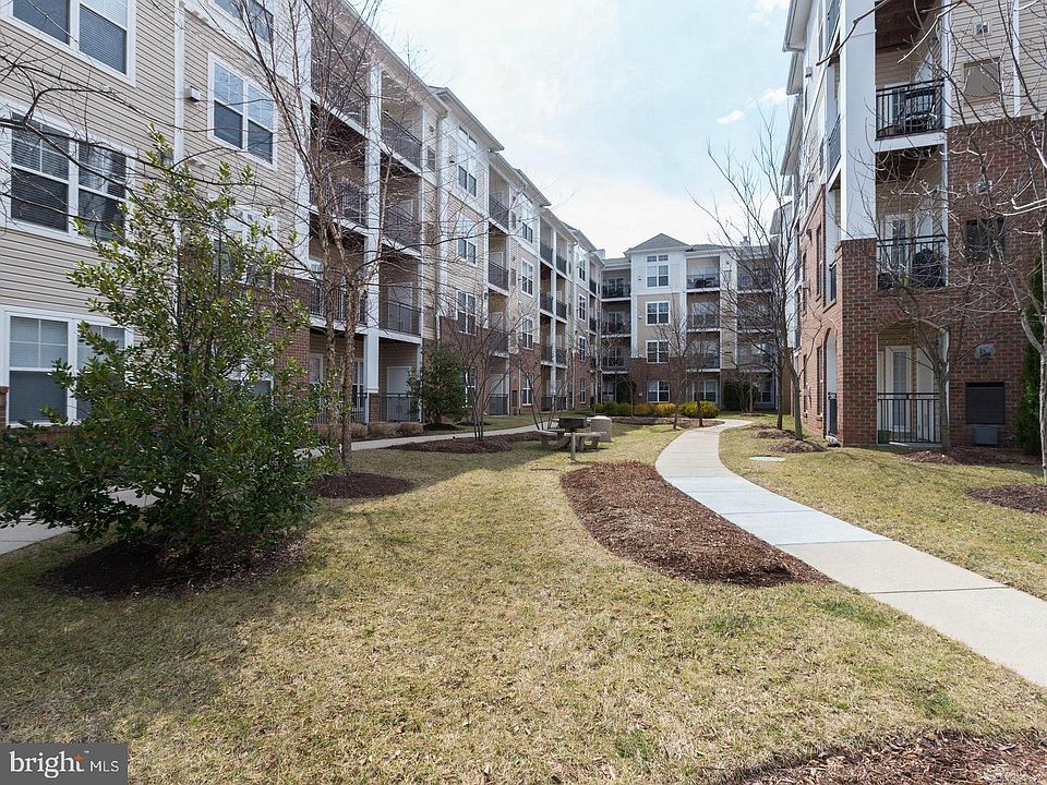 1st image of 3840 Lightfoot St Unit 238