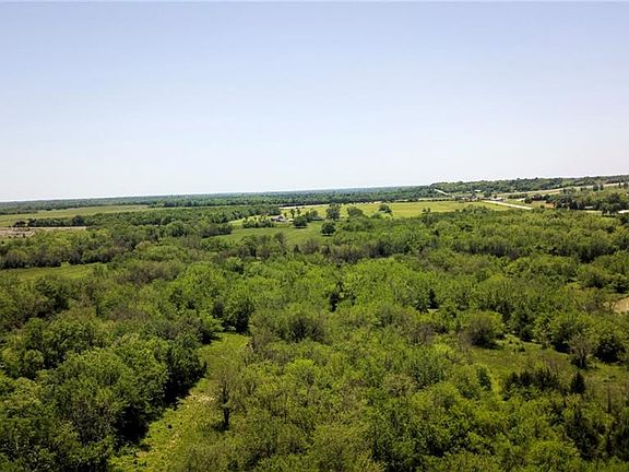 5th image of 35900 Plum Creek Rd