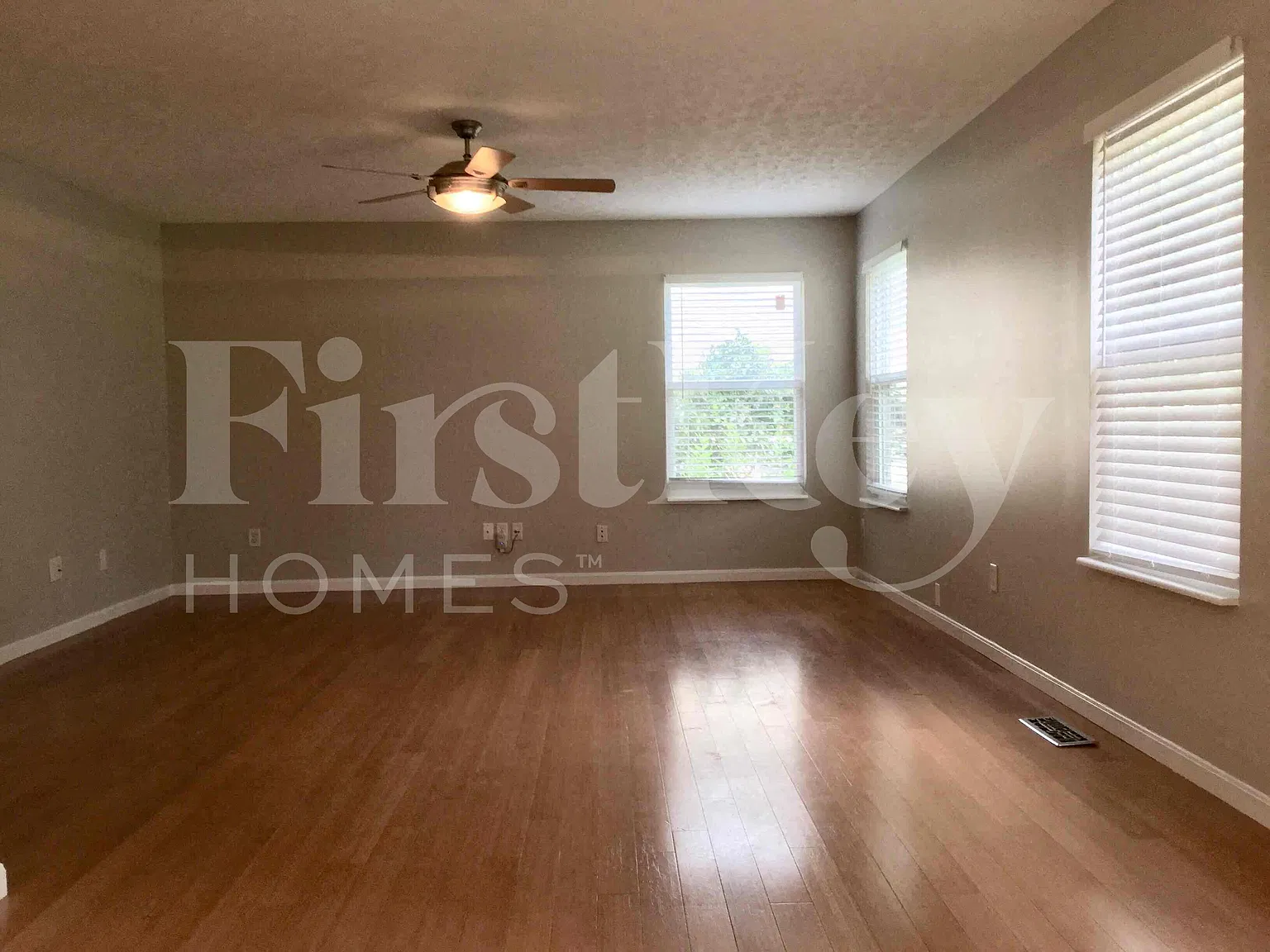 3 bed, 2.5 bath, 1632 sqft, $2,550 — Photo 4