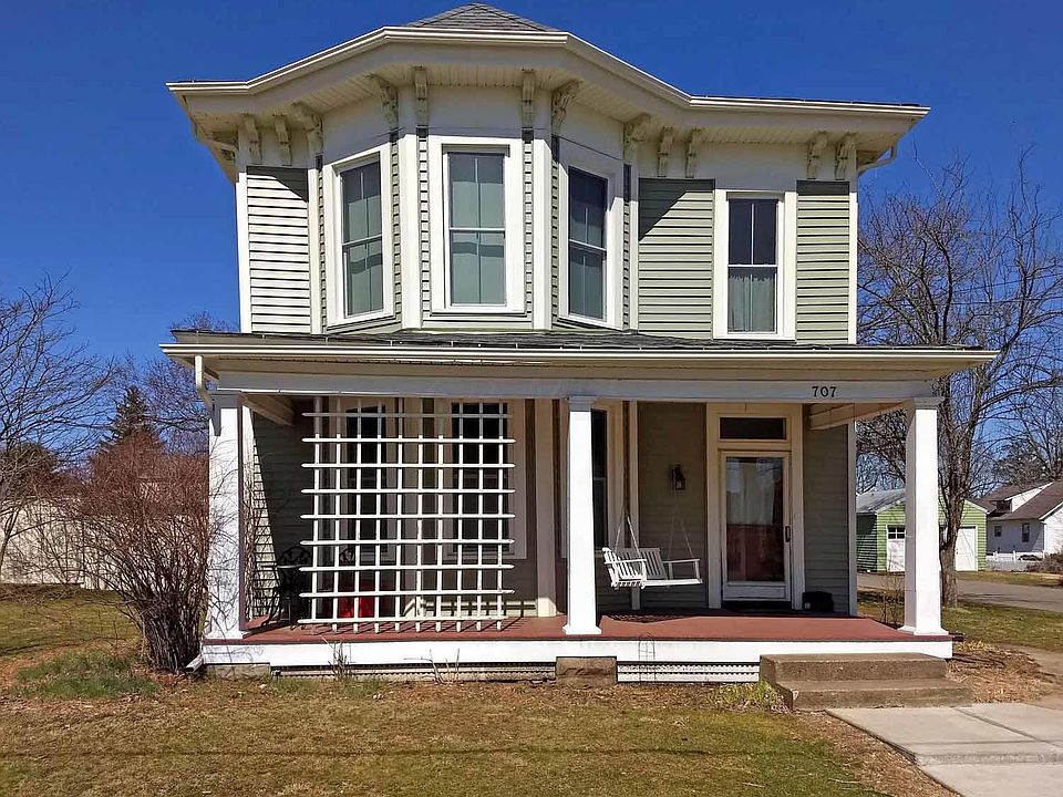 1st image of 707 E High St