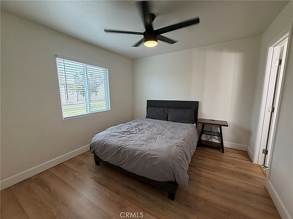 5th image of 213 S Spring St