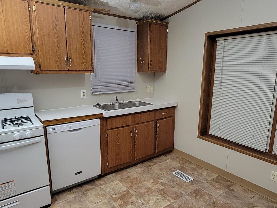 447 N Plum St Vermillion, SD, 57069 Apartments for Rent Zillow