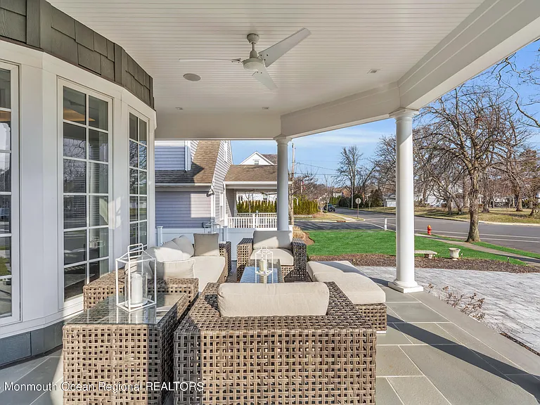 502 Brighton Ave — Photo 4