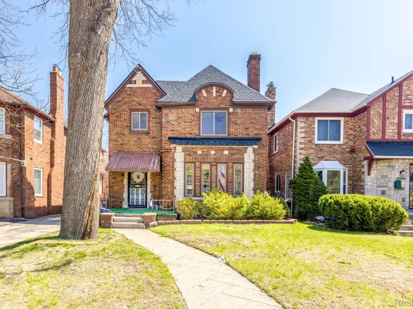 18062 Woodingham Dr, Detroit, MI 48221