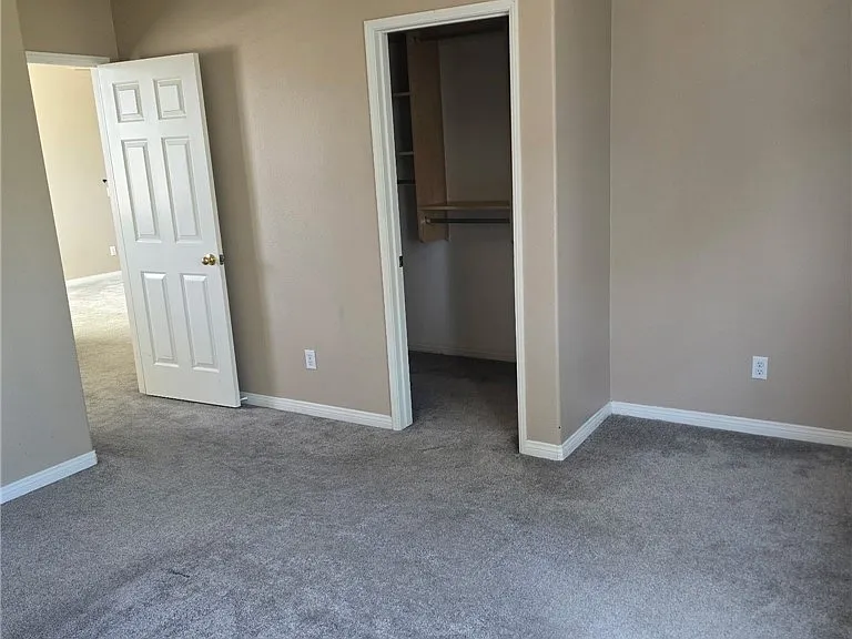 15179 Cerritos St — Photo 4