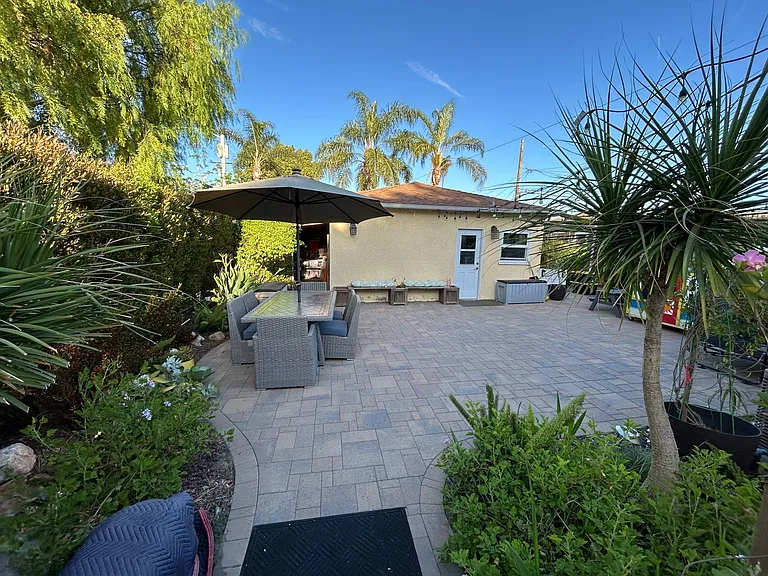 2190 Oregon Ave — Photo 30