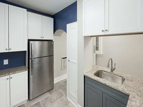 2nd image of 3416 Glendon Dr #1