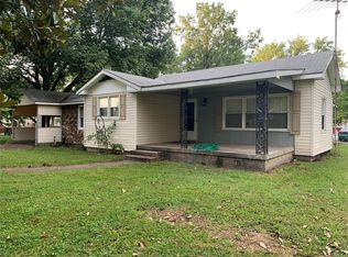 419 Gray Ave, Chaffee, MO 63740