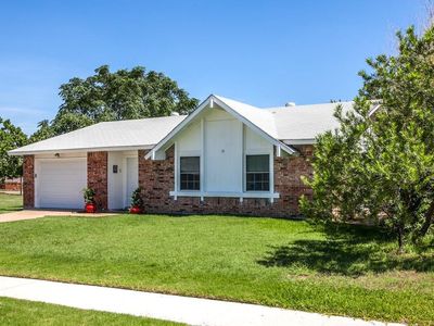 2003 Meadfoot Rd, Carrollton, TX, 75007