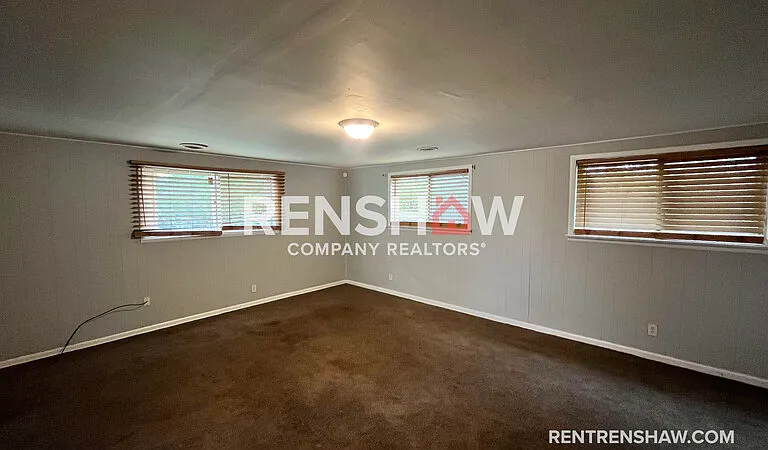 3761 University St — Photo 10