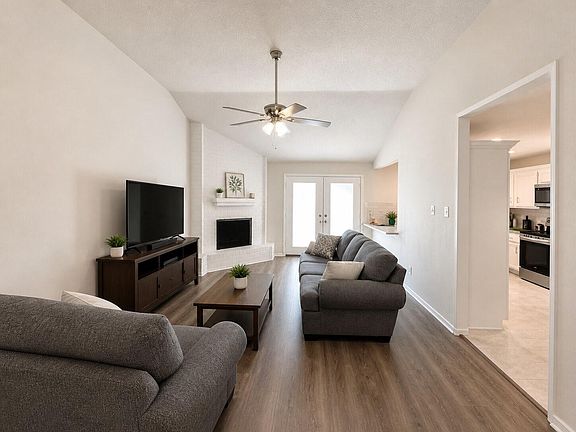 3rd image of 12039 Canterhurst Way
