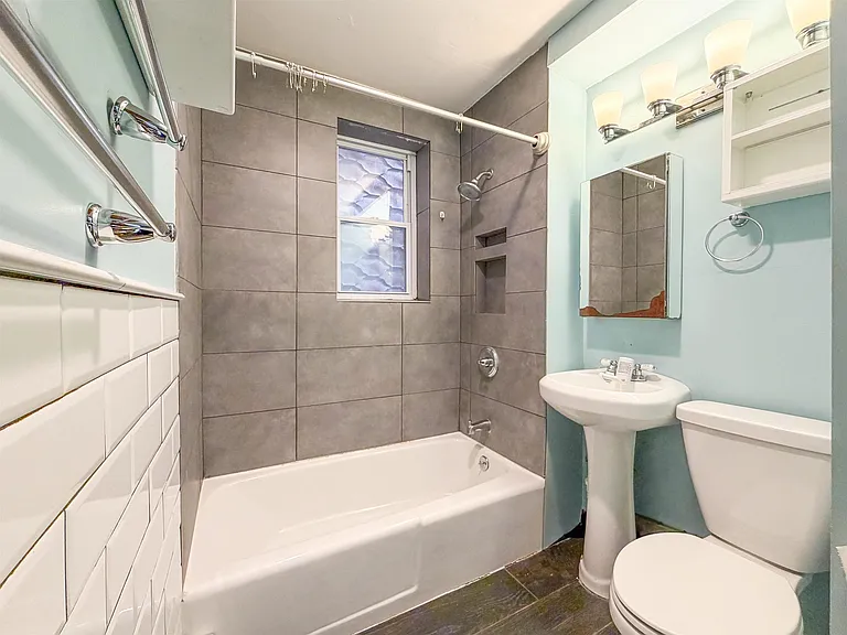 388 Baldwin Ave #2 — Photo 23