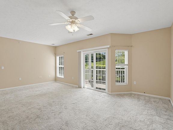 4th image of 158 Saddlebrook Ln Unit 319