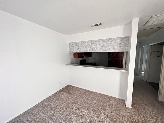 3rd image of 3739 Thornberry Ct