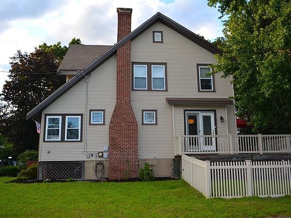 5th image of 41 Sheppard Ave