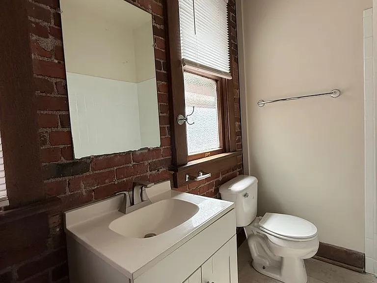 The Bronx on Central - Luxury Living in Old World Setting — Photo 16