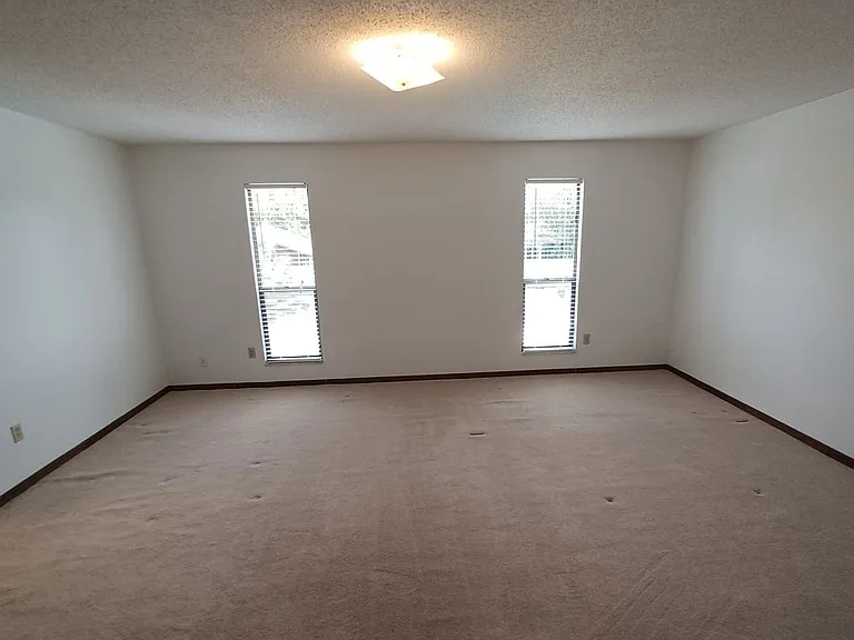 2295 Foxwood Dr — Photo 18