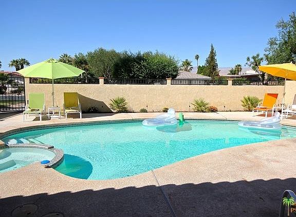 2nd image of 79905 Trinidad Dr