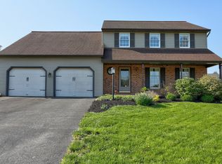 52 Gerald Dr, Elizabethtown, PA 17022