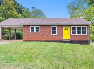 73 Half Moon Ln, Rustburg, VA 24588