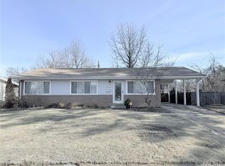 1020 Belmont Ter, Florissant, MO 63033