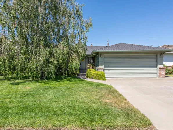 1212 West St, Woodland, CA 95695