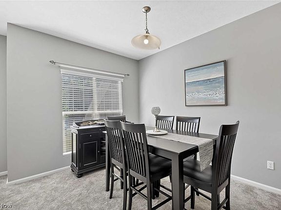 3rd image of 6616 Fox Hollow Ct