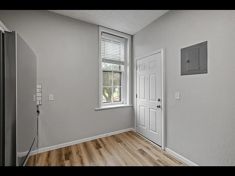 745 Margaret St #4 — Photo 15