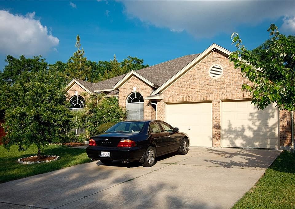1st image of 11403 Chessington Dr