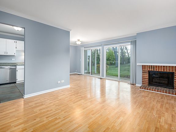 2nd image of 390 Thornhill Ct APT C1