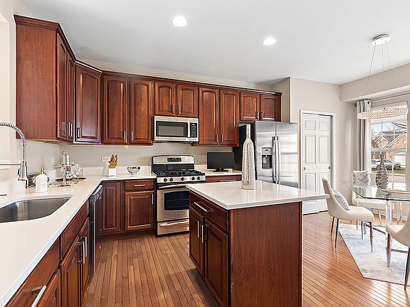 5th image of 9205 Bundoran Dr