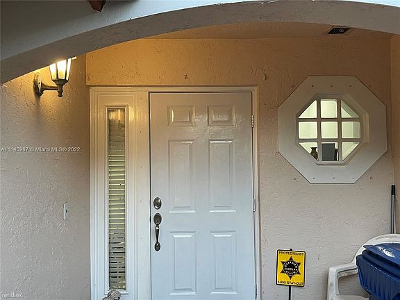 4th image of 8944 NW 38th Dr #8944