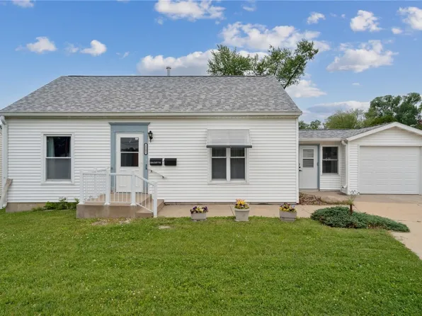 2241 Williams Blvd SW, Cedar Rapids, IA 52404