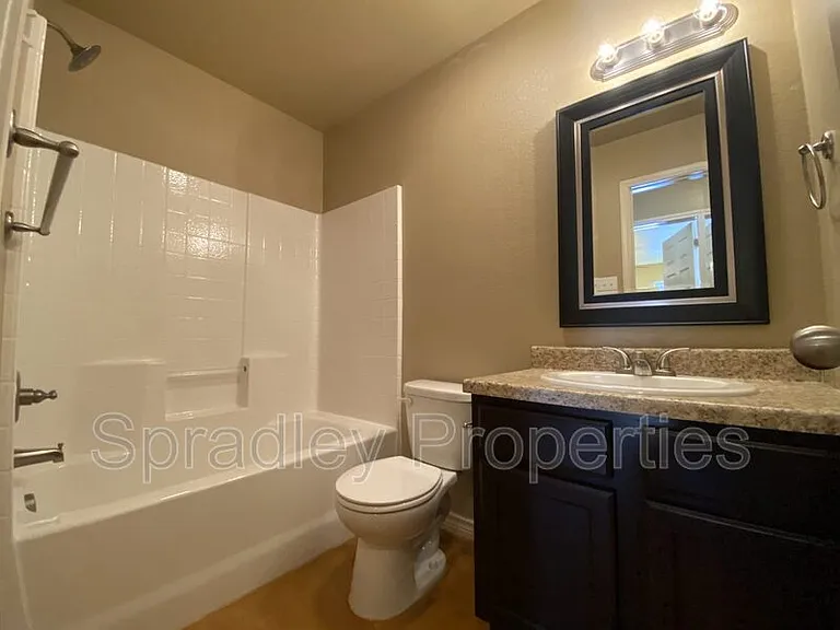1574 Brady Way — Photo 4