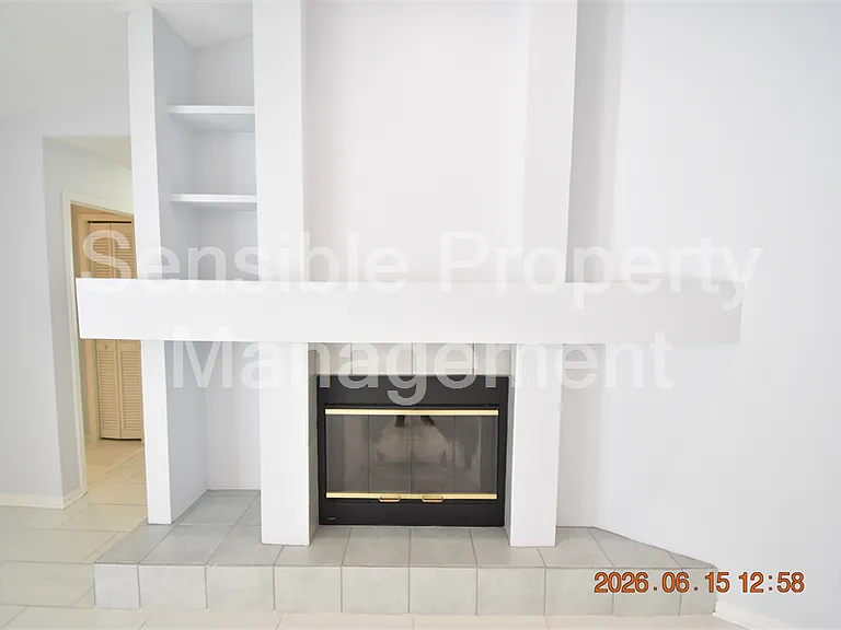 9304 Heritage Oak Ct — Photo 14