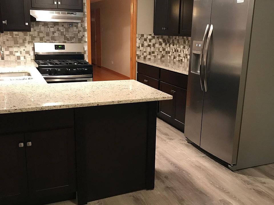 1st image of 6450 N Nashville Ave #2