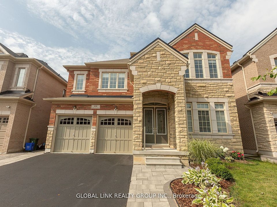 1st image of 44 Golden Hawk Dr
