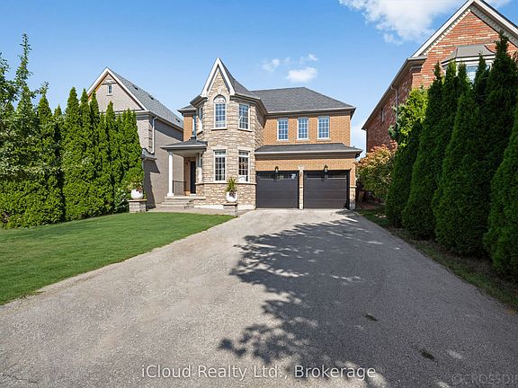 3rd image of 60 Tuscana Blvd