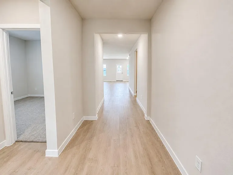 25436 Blossom Ct — Photo 4