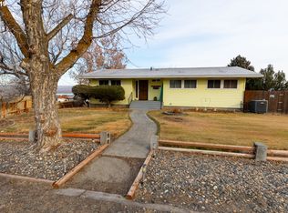 12 Jefferson St, Umatilla, OR 97882