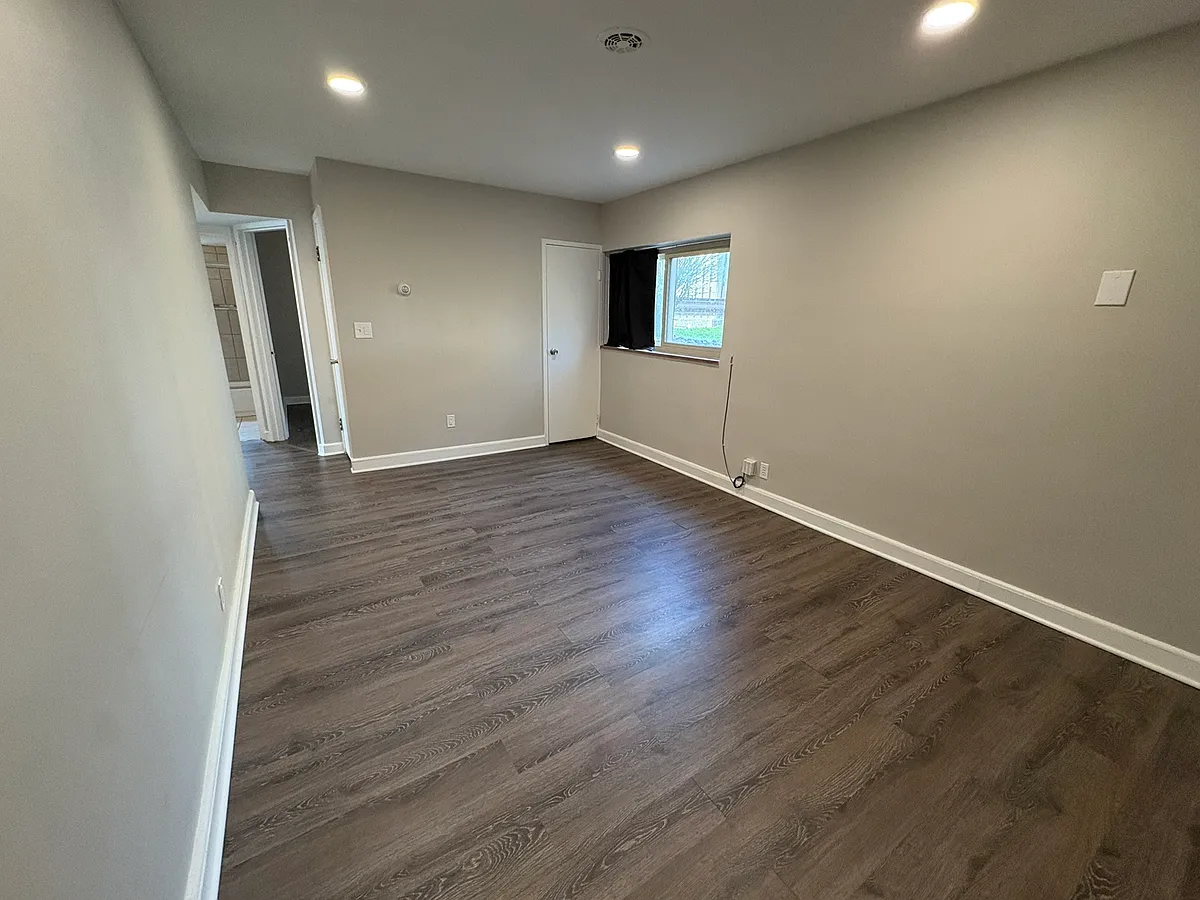 Building Photo - 18953 Hilliard Blvd #2