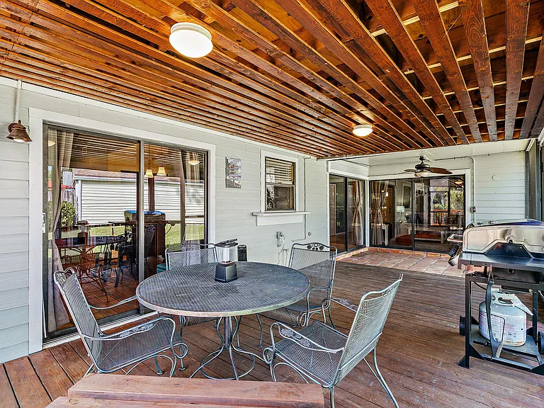 500 Oak Shadow Way — Photo 18