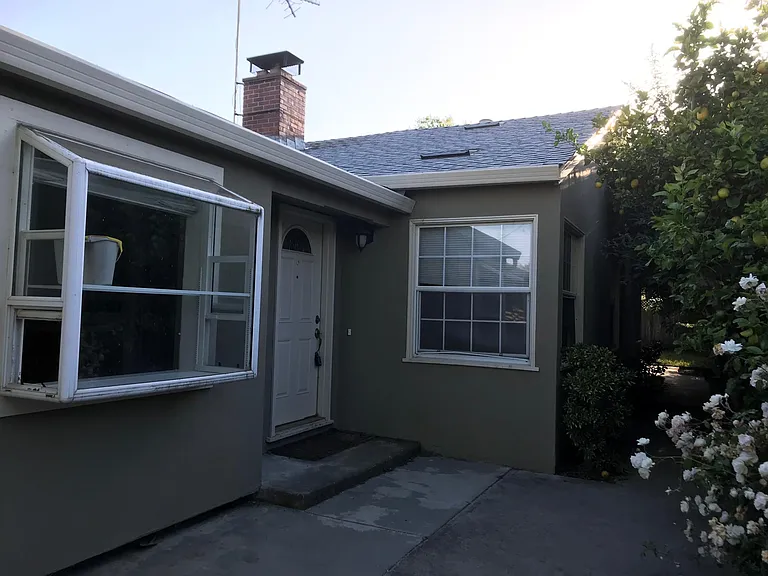 419 Roosevelt Ave — Photo 2