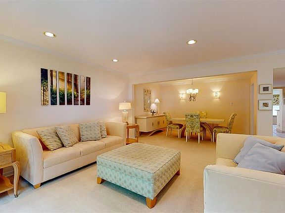 5th image of 537 Colebrook Dr APT D