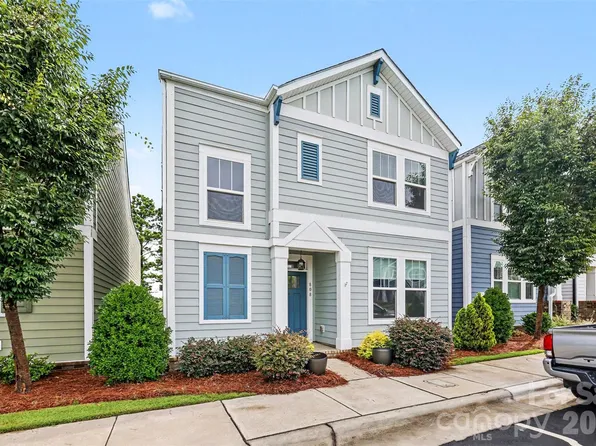 808 Lyndon Station Dr, Pineville, NC 28134