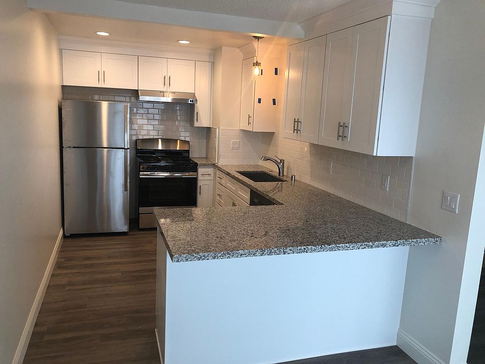 1st image of 421 Avenue G APT C