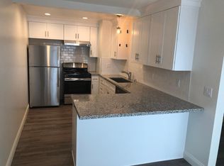 421 Avenue G APT C, Redondo Beach, CA 90277