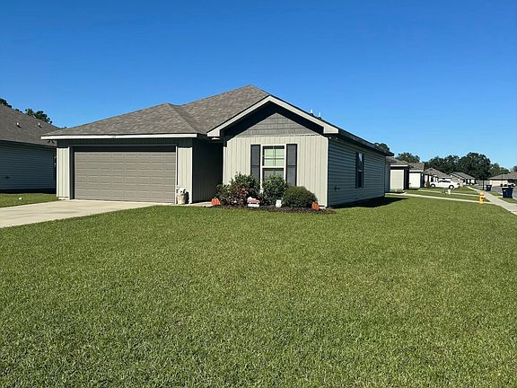 4th image of 105 Armstrong Dr